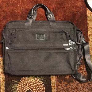 TUMI Black Laptop Messenger 26111DH Bag Briefcase